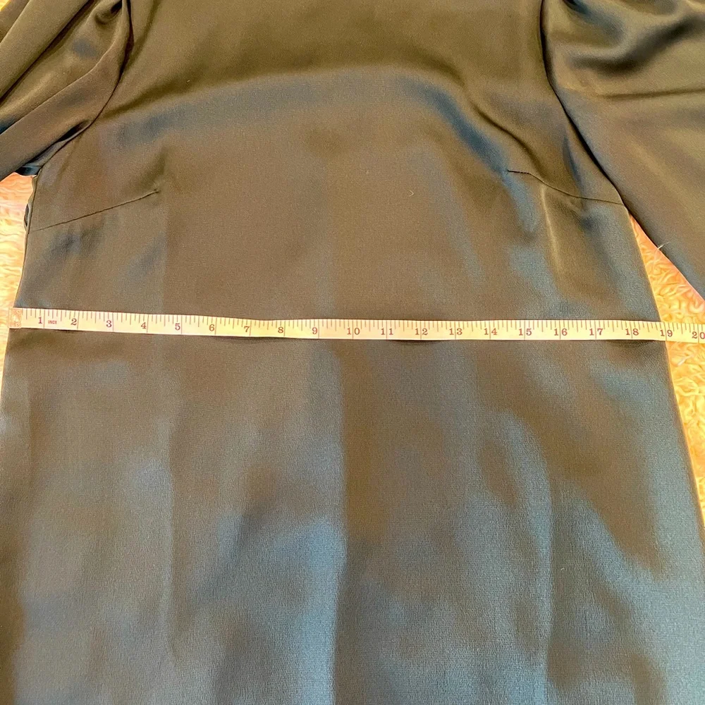 Shift Dress with Ruffle open back - Picture 7 of 8